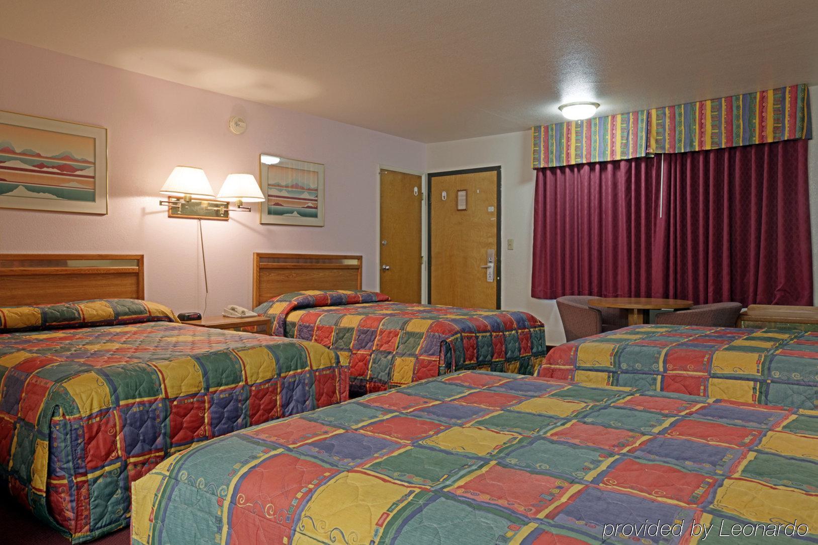 Americas Best Value Inn Pico Rivera East Los Angeles Room photo