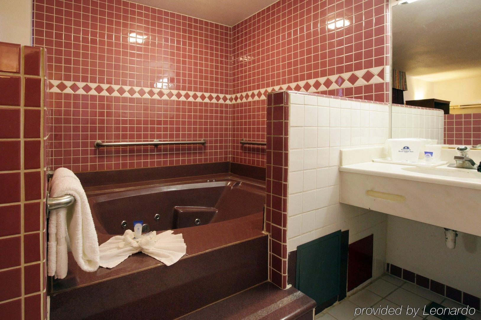 Americas Best Value Inn Pico Rivera East Los Angeles Room photo